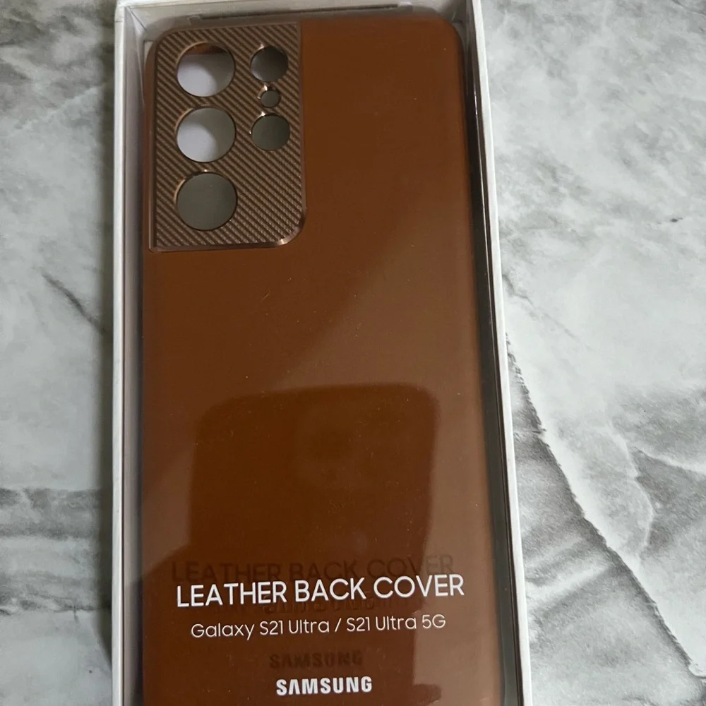 Samsung Brown Case with Camera Protection. NWT